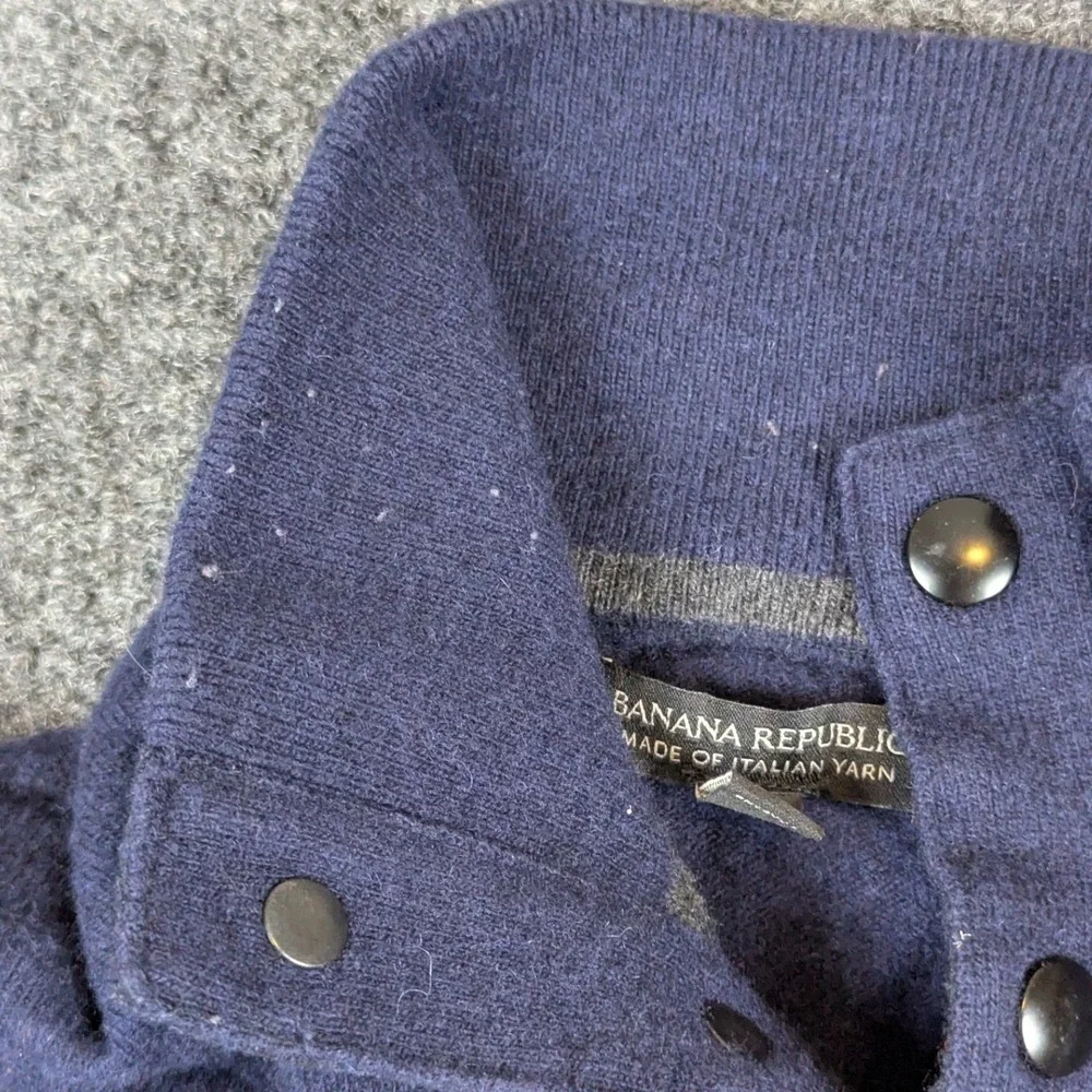Banana Republic Mens M Navy Merino Wool Italian Yarn Mock Neck Snap Sweater